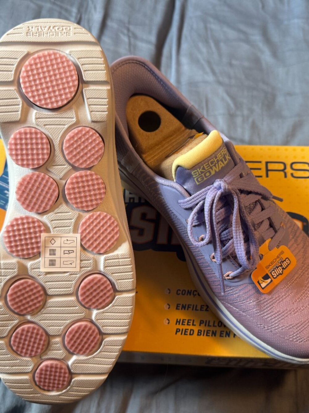 Size 7.0, BNIB Skechers Go Walk 7 Women, Lavender Multi - Picture 5 of 6